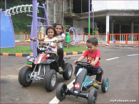 Hangout Play World Park